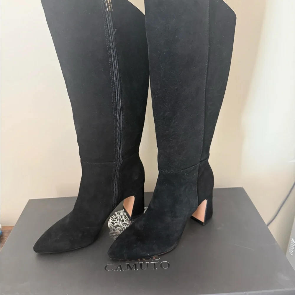 Vince Camuto VP- Kailen2 Black Tall Heeled Boots. Wide Calf. - Picture 3 of 7